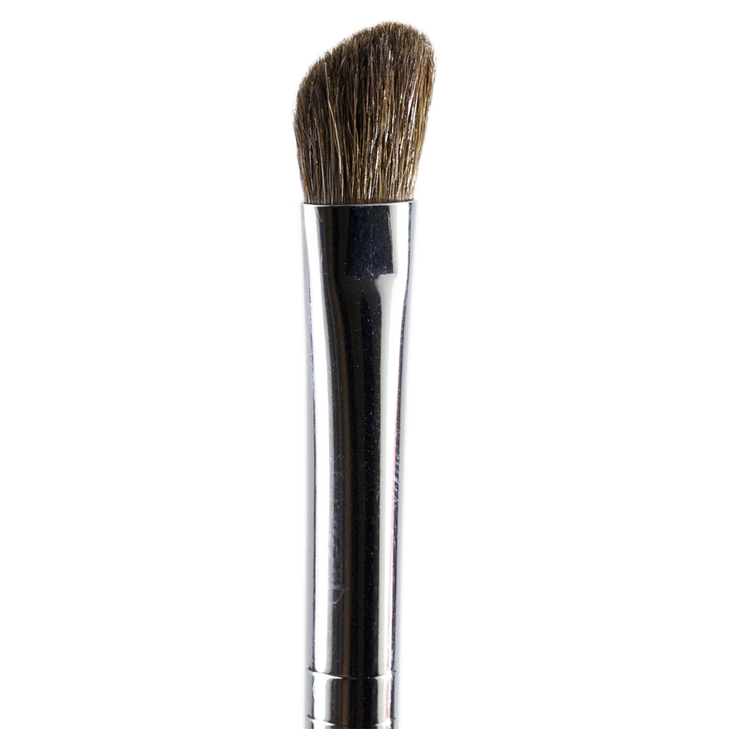 https://skylarknailsupply.com/cdn/shop/products/E06_Small_Angled_Contour_Brush_2_2400x.png?v=1571609101